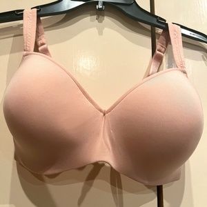 Le Mystere Renaissance Dream Tisha underwire t-shirt bra. 32E